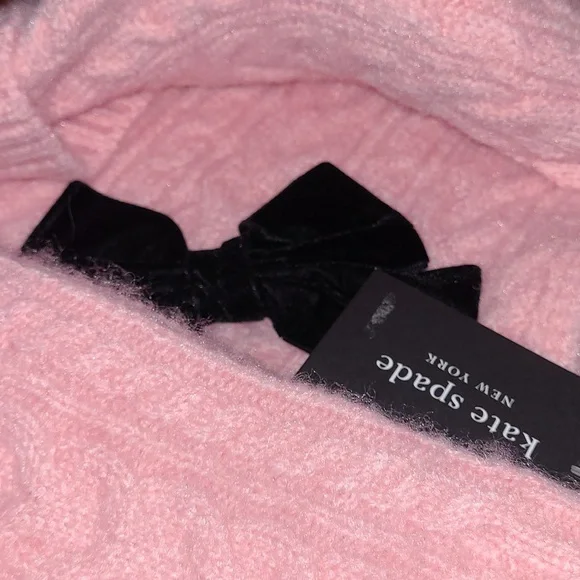 KATE SPADE 3pc Pink Knit Hat Scarf & Gloves Set with Black Bows - Picture 5 of 13